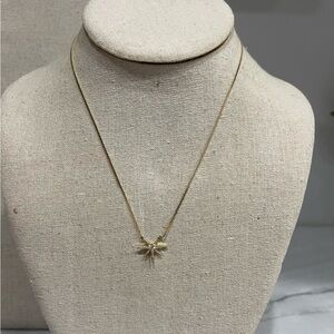 Stella & Dot Gold Starburst Pendant Necklace